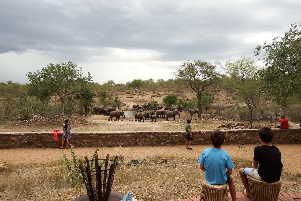 Ndzuti Safari Camp Villa Balule Wildreservaat Buitenkant foto